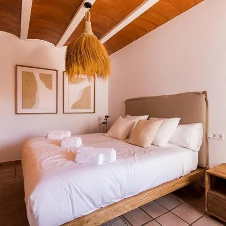 4 Palms - Renovated In The Countryside 5 Minutes From Ibiza Town Santa Eulária des Riu