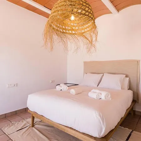 4 Palms - Renovated In The Countryside 5 Minutes From Ibiza Town Santa Eulária des Riu