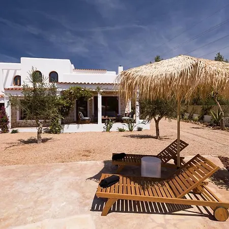 4 Palms - Renovated In The Countryside 5 Minutes From Ibiza Town