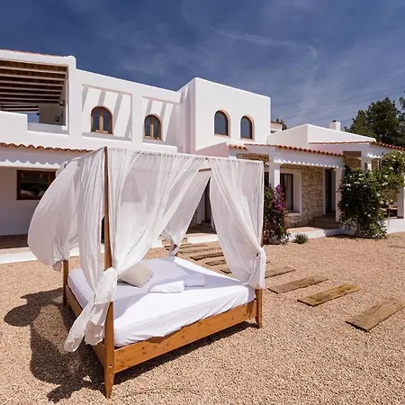 Villa 4 Palms - Renovated In The Countryside 5 Minutes From Ibiza Town