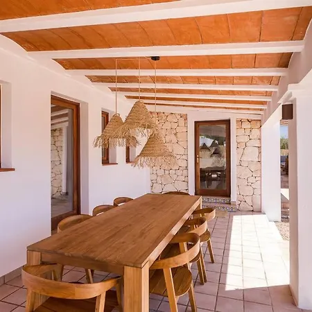 4 Palms - Renovated In The Countryside 5 Minutes From Ibiza Town Villa *