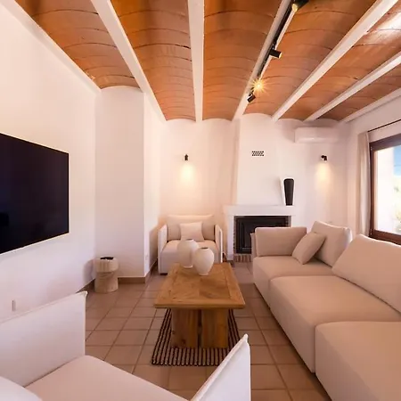 4 Palms - Renovated In The Countryside 5 Minutes From Ibiza Town Santa Eulária des Riu