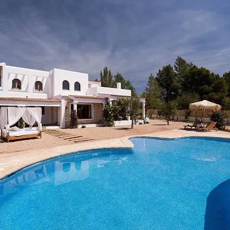 4 Palms - Renovated In The Countryside 5 Minutes From Ibiza Town